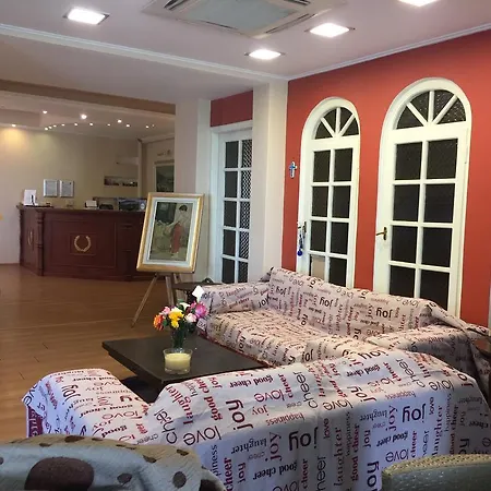 美萨尼昂酒店
